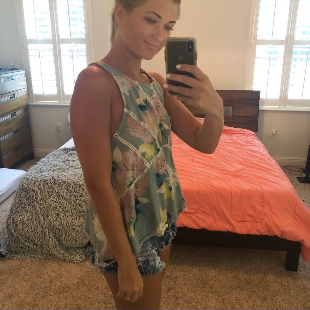 O’Neill tank top - Picture 2 of 4